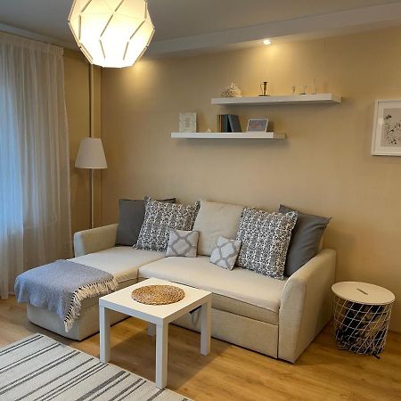 Cozy Home Apartment Lielvardes, Free Parking, Self Check-In Riga Kültér fotó