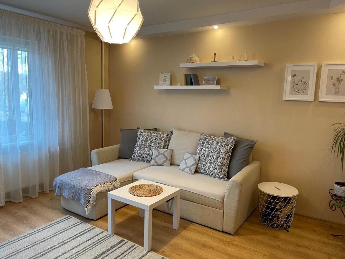 Cozy Home Apartment Lielvardes, Free Parking, Self Check-In Riga Kültér fotó